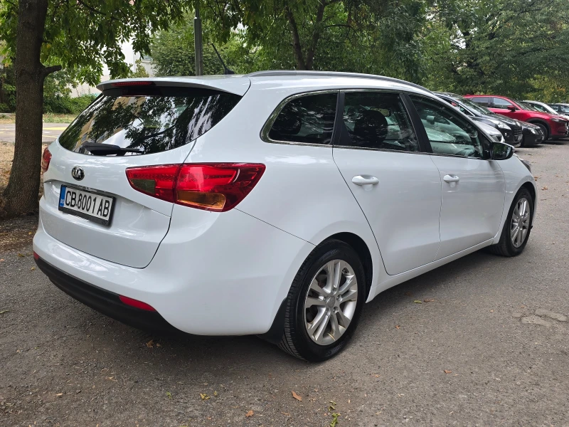Kia Ceed 1.6i/Лизинг, снимка 5 - Автомобили и джипове - 51909309