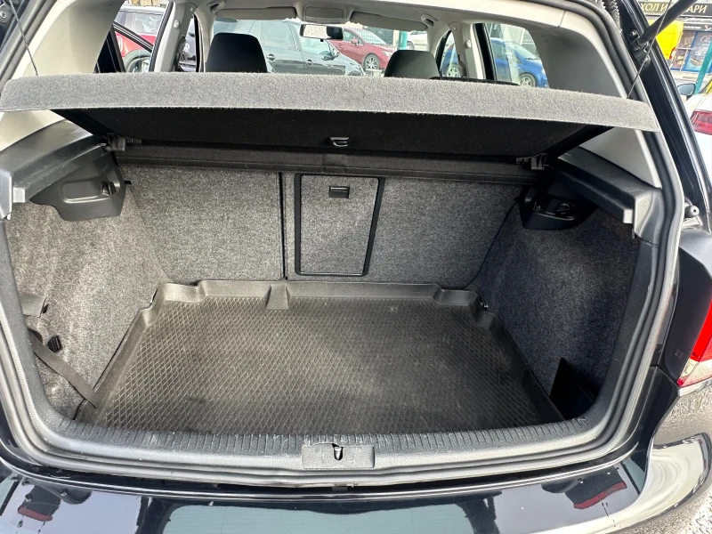 VW Golf 2.0 TDI, снимка 13 - Автомобили и джипове - 52764524