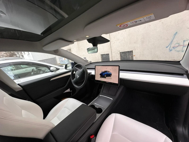Tesla Model Y, снимка 10 - Автомобили и джипове - 52851736