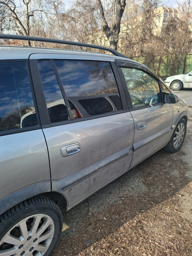 Opel Zafira, снимка 3 - Автомобили и джипове - 52956270
