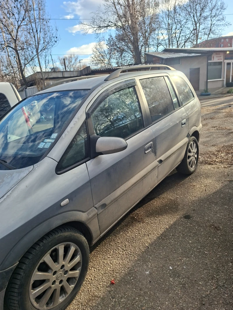 Opel Zafira, снимка 2 - Автомобили и джипове - 52956270