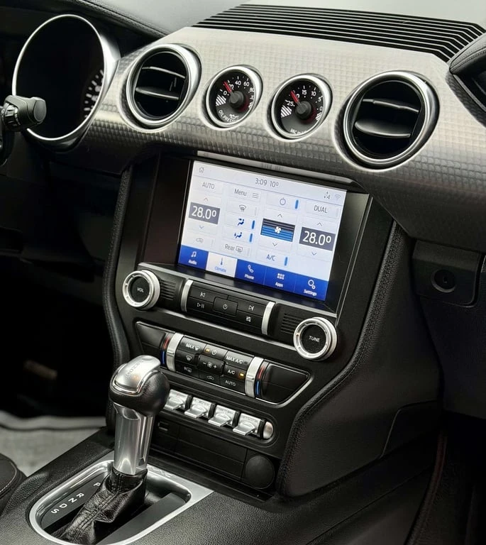 Ford Mustang GT Fastback Performance* CARFAX* ЦЕНА ДО БЪЛГАРИЯ, снимка 11 - Автомобили и джипове - 53264275