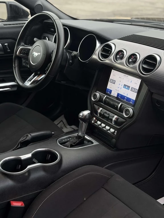 Ford Mustang GT Fastback Performance* CARFAX* ЦЕНА ДО БЪЛГАРИЯ, снимка 9 - Автомобили и джипове - 53264275