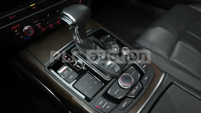 Audi A6 3.0Т* ОБДУХВАНЕ* HEAD-UP* ВКЛЮЧЕН ТЕХНОТЕСТ, снимка 11 - Автомобили и джипове - 54194094