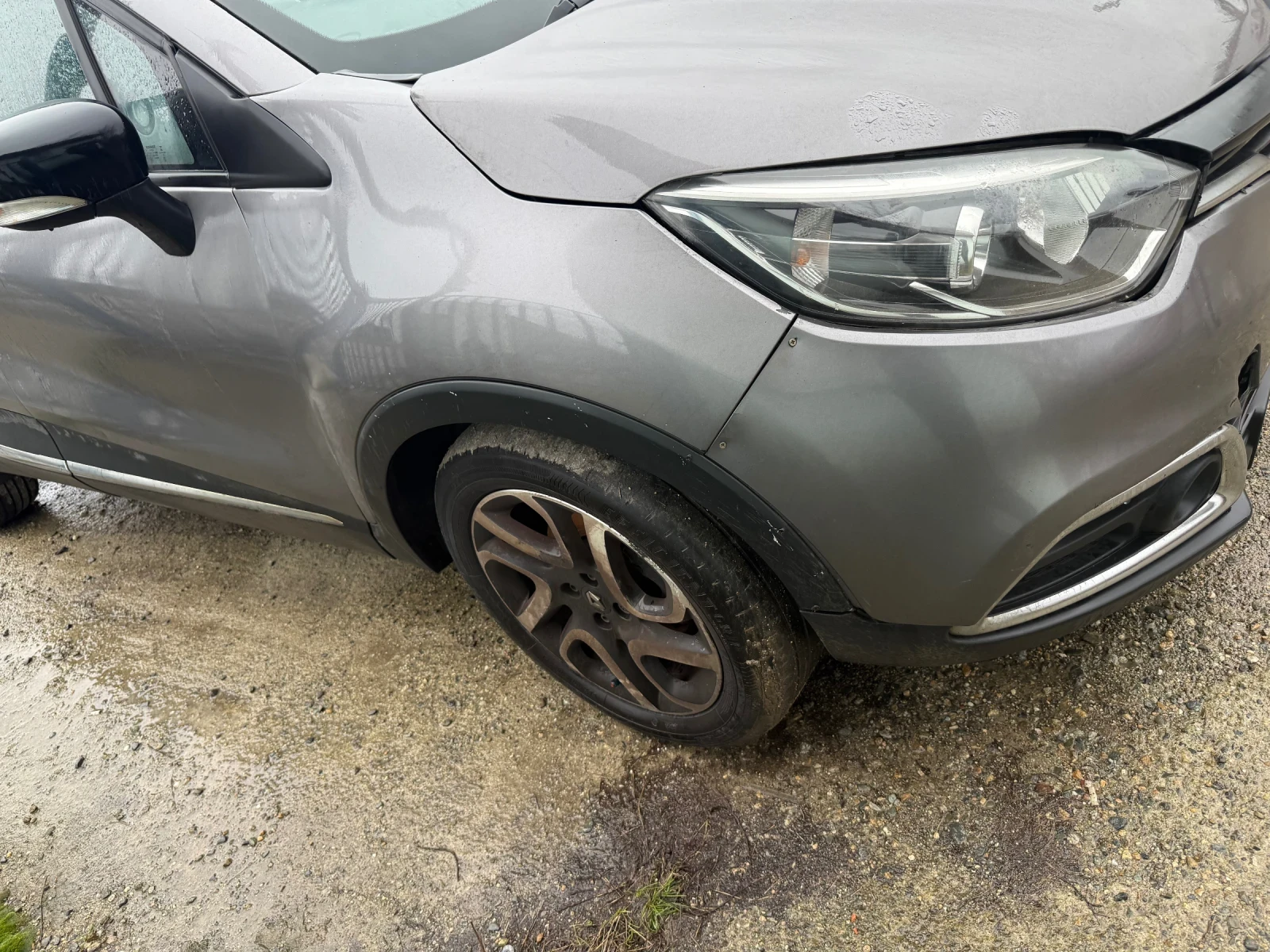 Renault Captur  1.5 dci 0.9 tci - изображение 2