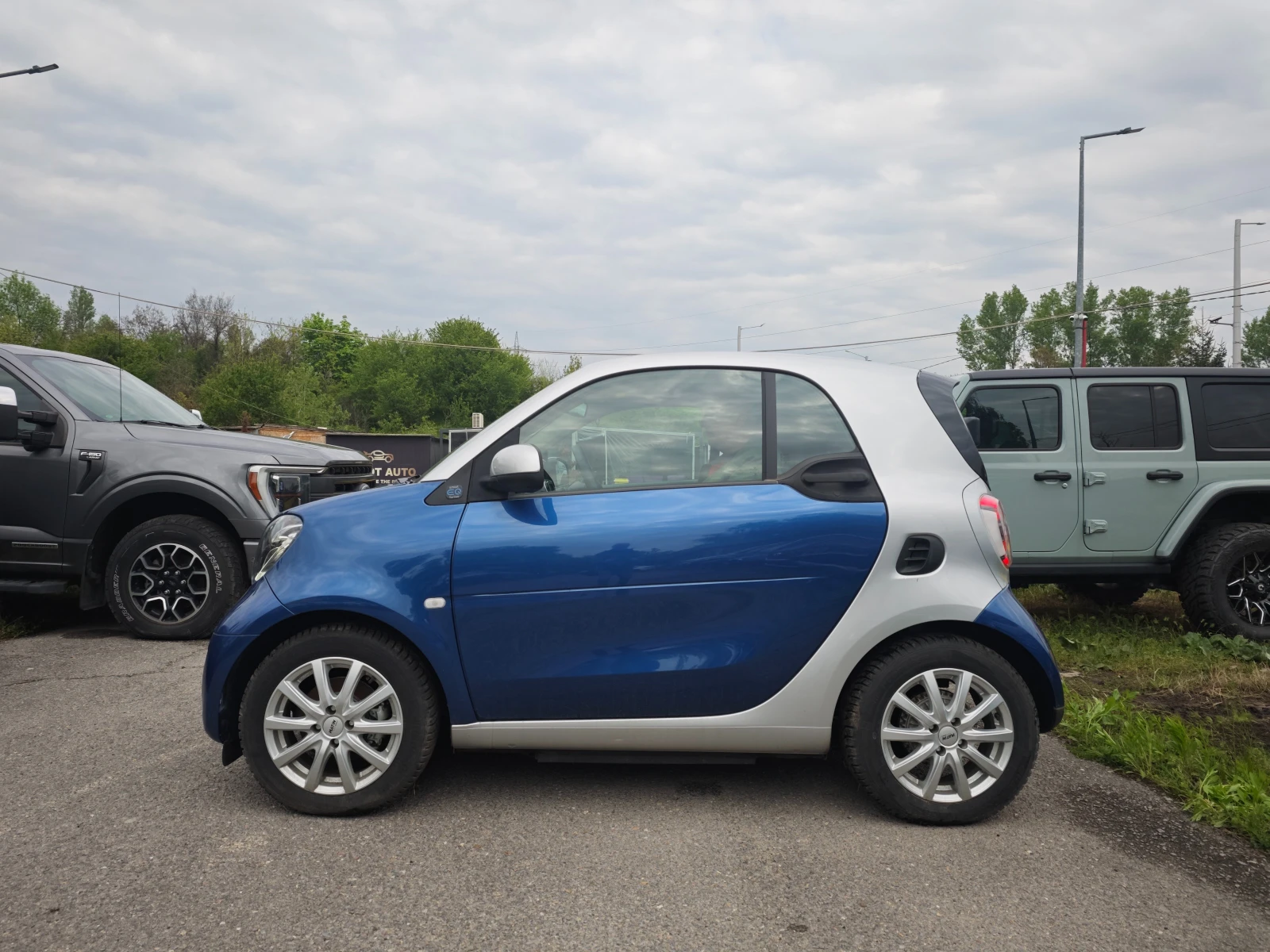Smart Fortwo EQ 4000km. New - изображение 6