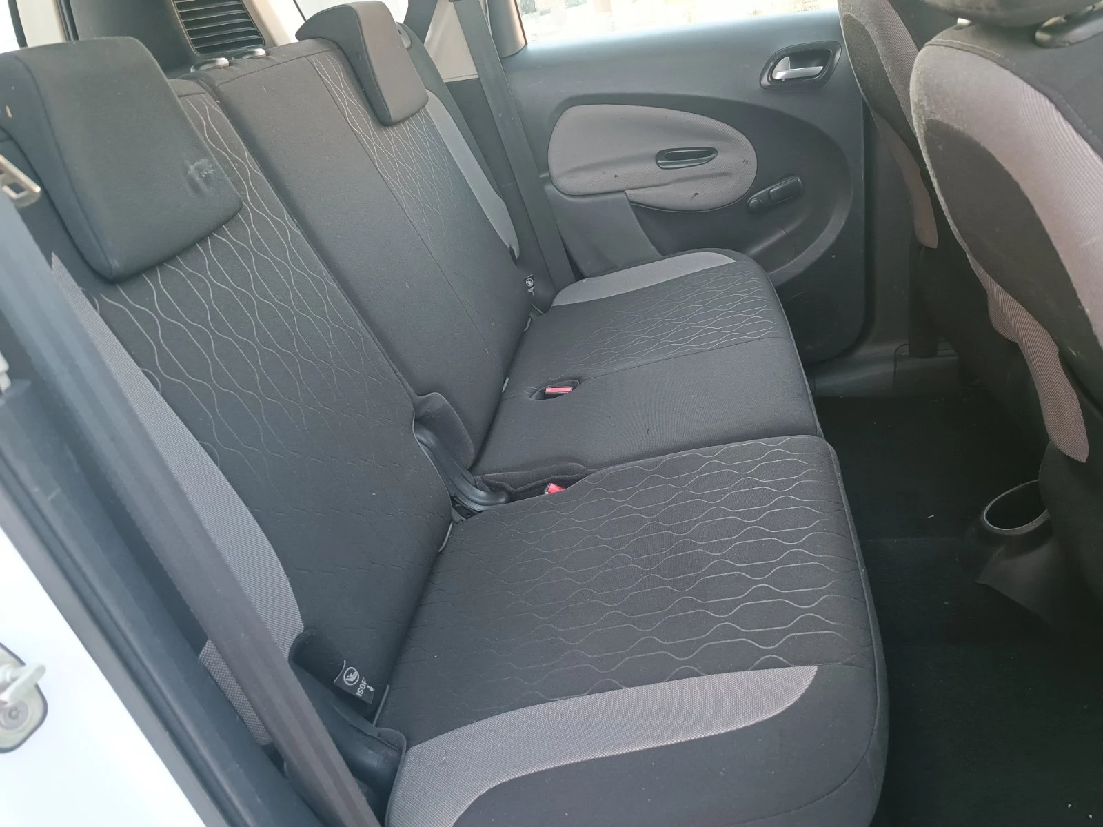 Citroen C3 Picasso 1.6 HDI - изображение 10