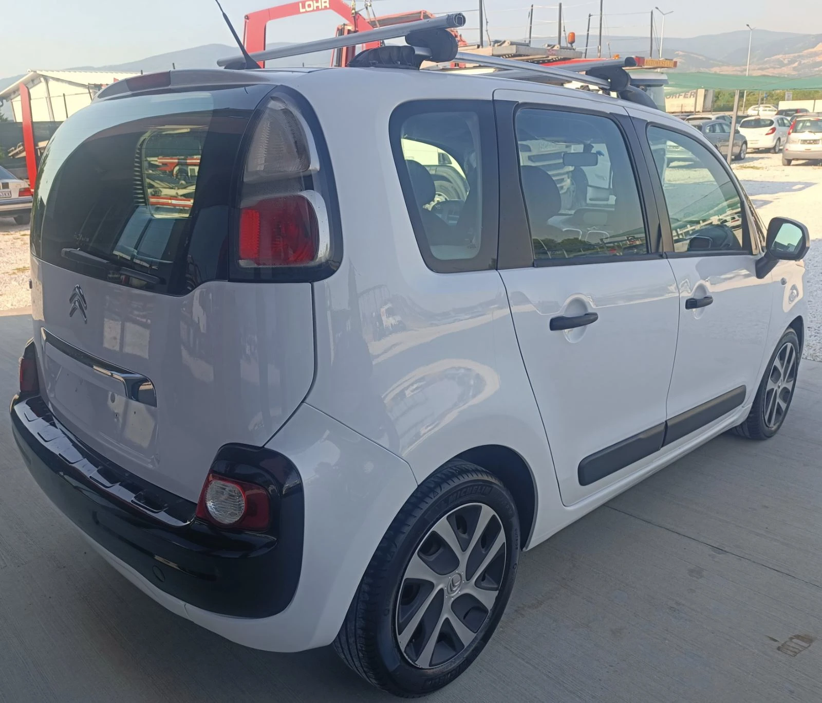 Citroen C3 Picasso 1.6 HDI - изображение 4