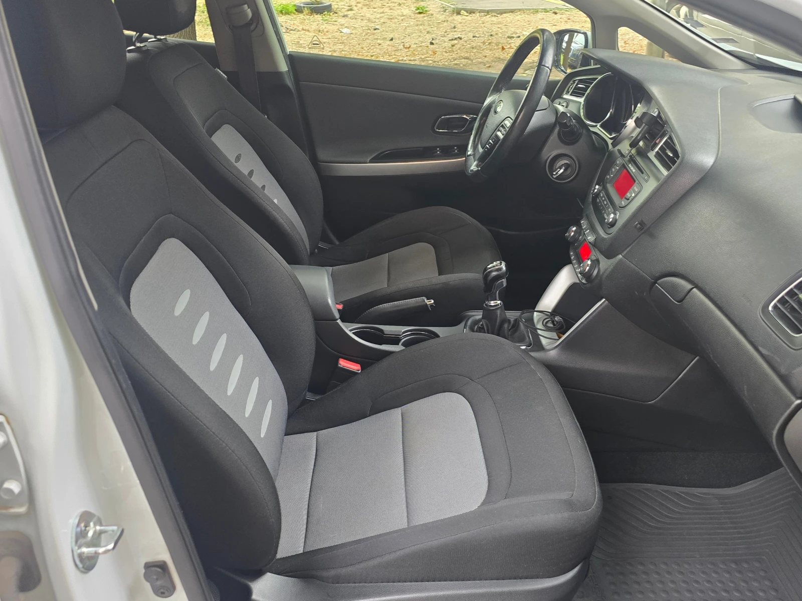 Kia Ceed 1.6i/ | Mobile.bg   13