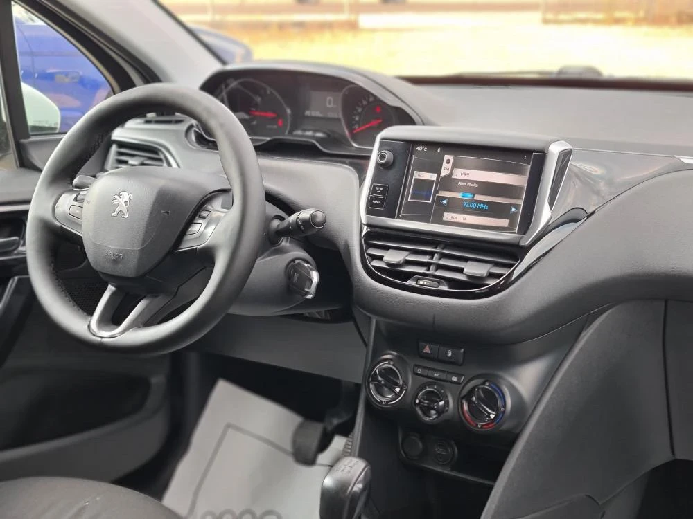 Peugeot 208 1.2 I - изображение 7