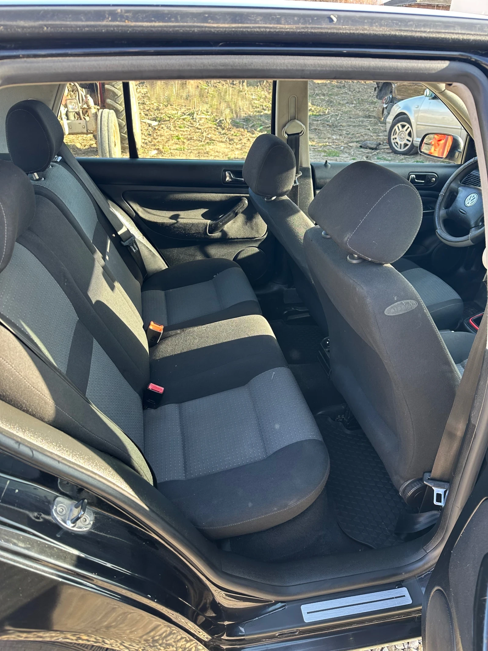 VW Golf 1.9тди 101кс малкия данък ПД, снимка 14 - Автомобили и джипове - 53839179