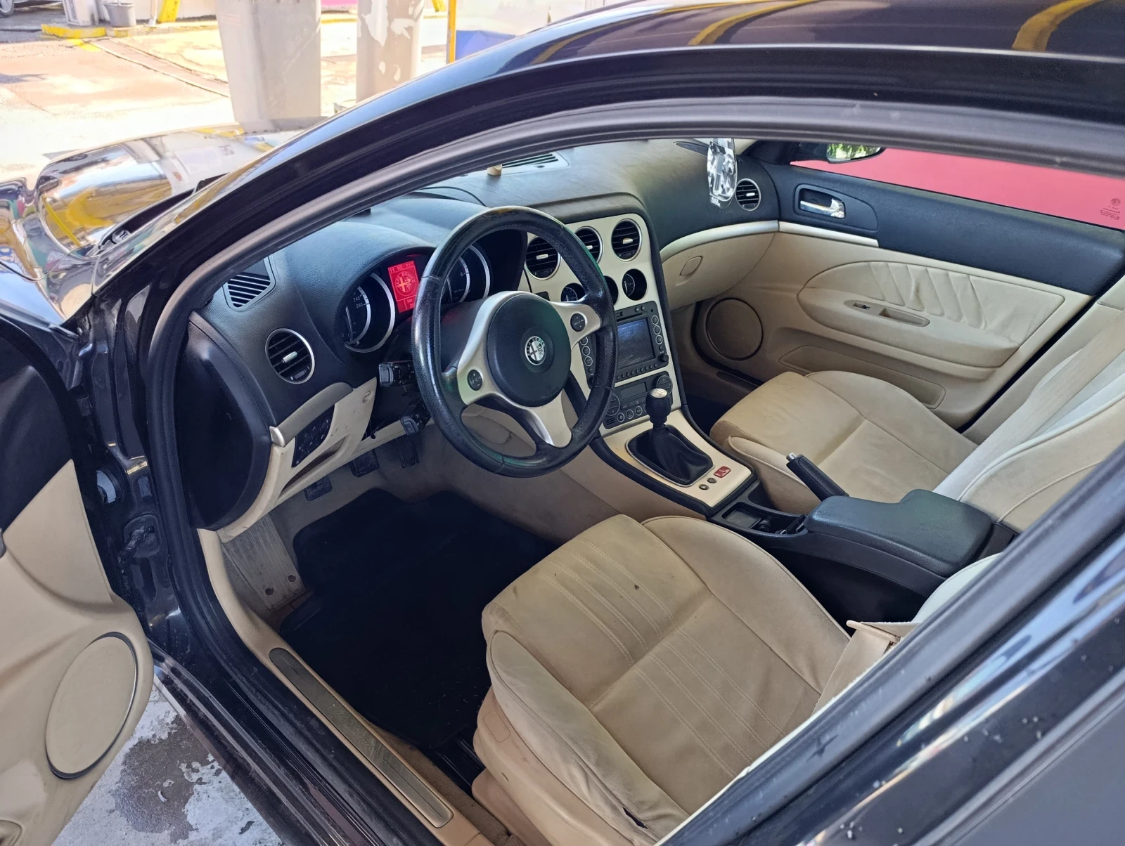 Alfa Romeo 159 SW 1.9 150, снимка 9 - Автомобили и джипове - 53941471