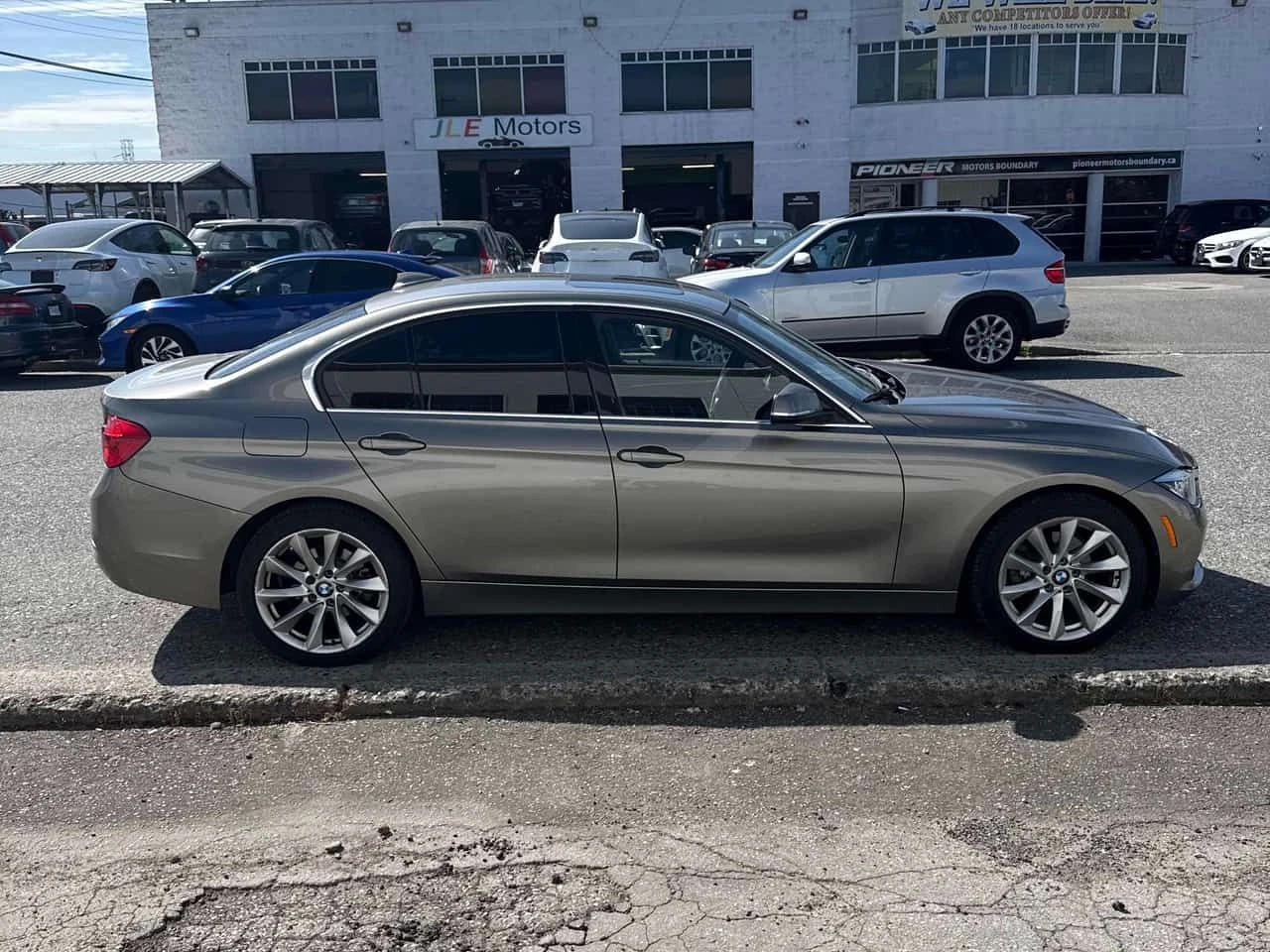 BMW 328 * 328i xDrive * PANO* KEYLESS* ПОДГРЕВ* , снимка 3 - Автомобили и джипове - 54260796