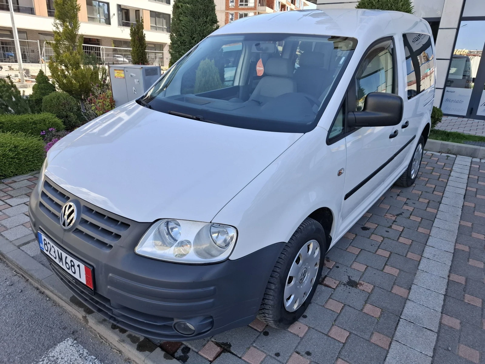VW Caddy Cadyy Life, снимка 8 - Автомобили и джипове - 54338105