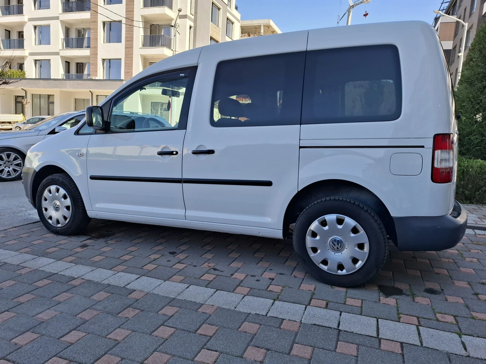 VW Caddy Cadyy Life, снимка 7 - Автомобили и джипове - 54338105
