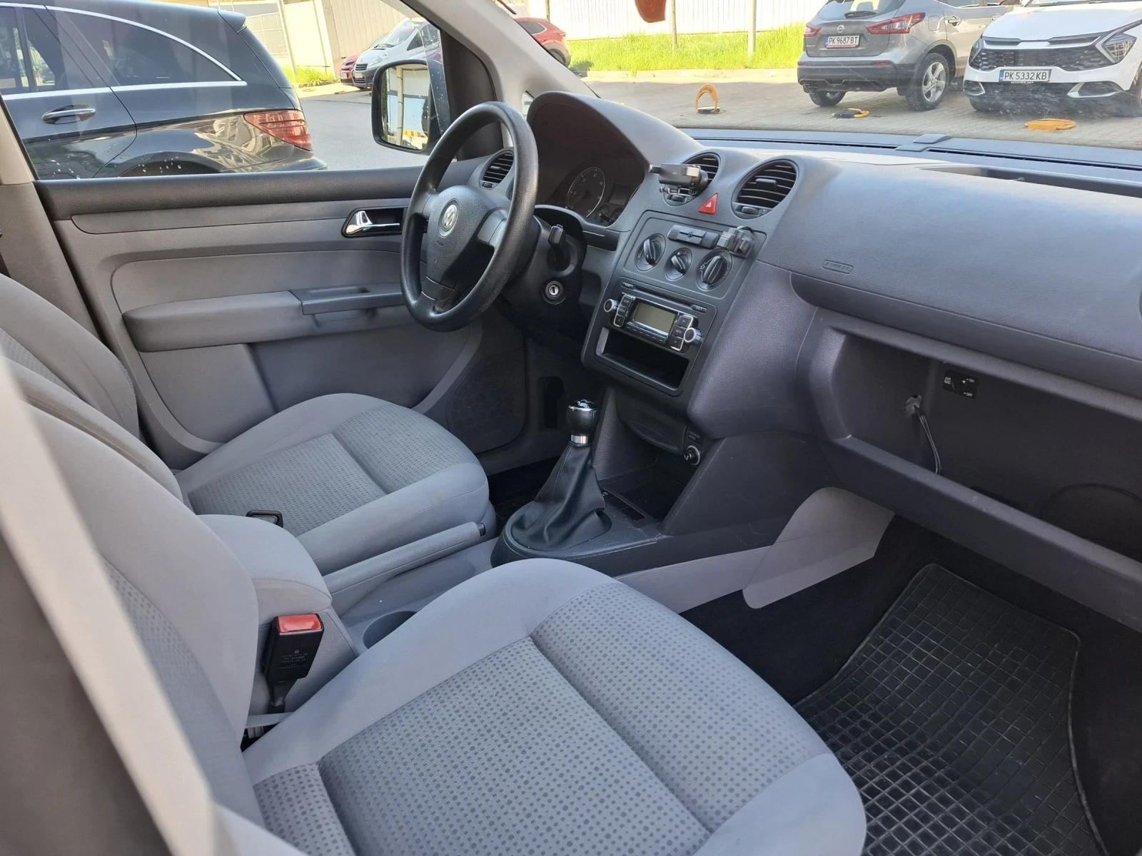 VW Caddy Cadyy Life, снимка 13 - Автомобили и джипове - 54338105