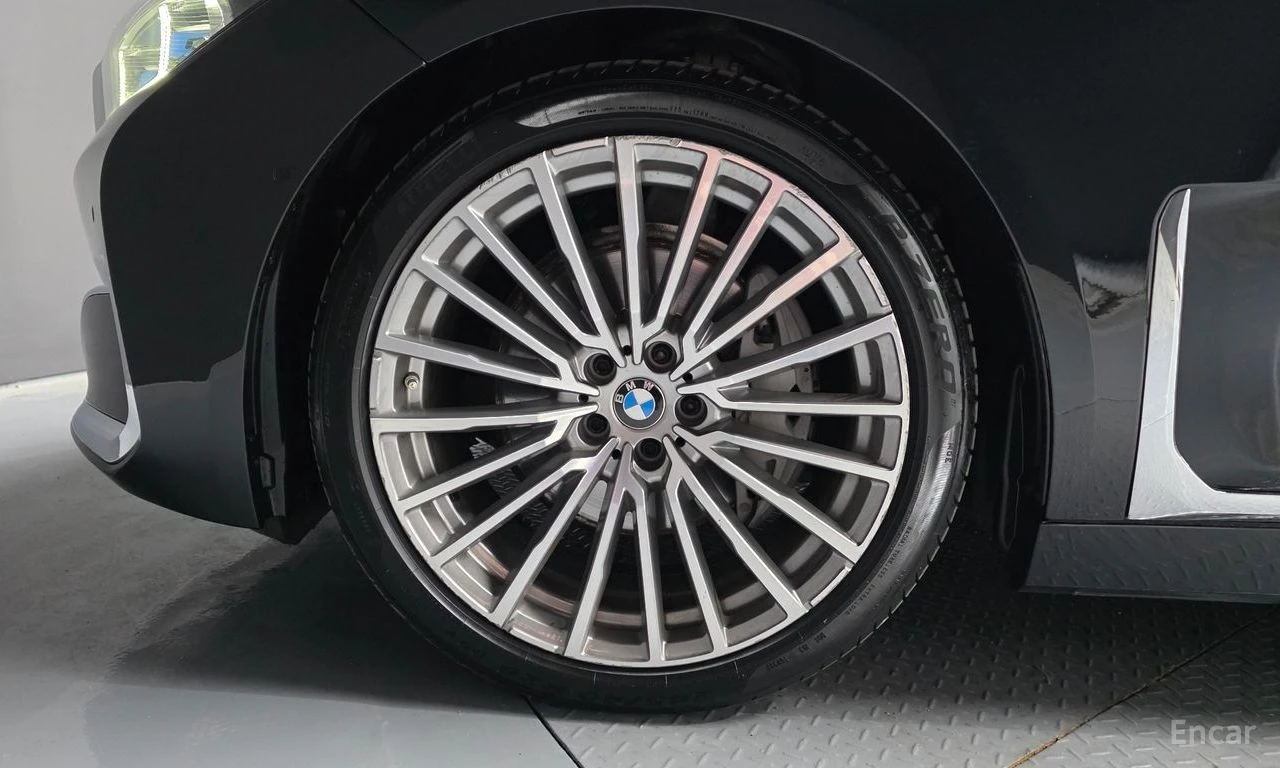 BMW 740 XDRIVE* L* BUSINESS* CLASS* ХЕДЪП* МАСАЖ* ОБДУХВАН, снимка 6 - Автомобили и джипове - 54626431