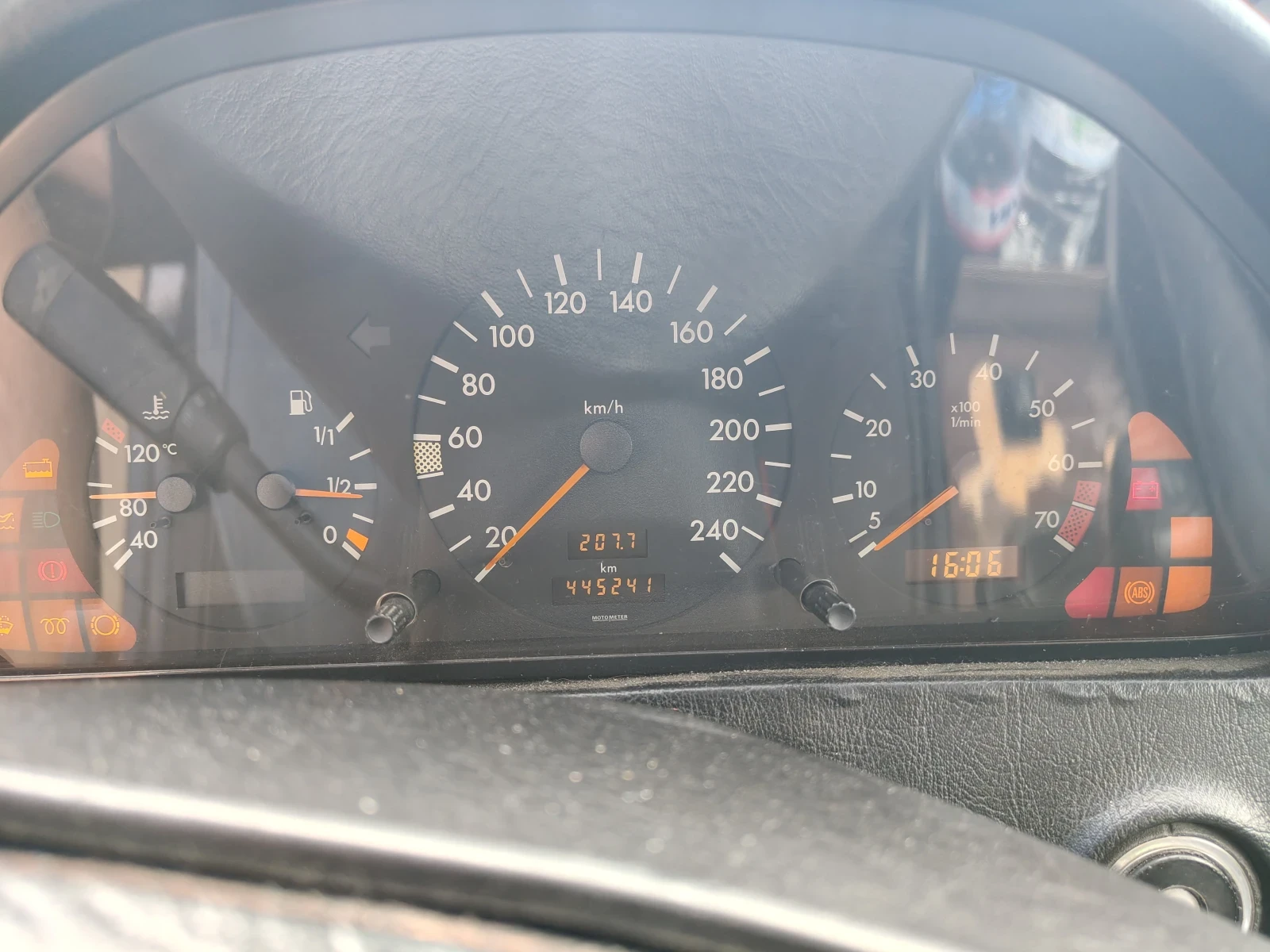 Mercedes-Benz C 200 W202, снимка 11 - Автомобили и джипове - 54945239