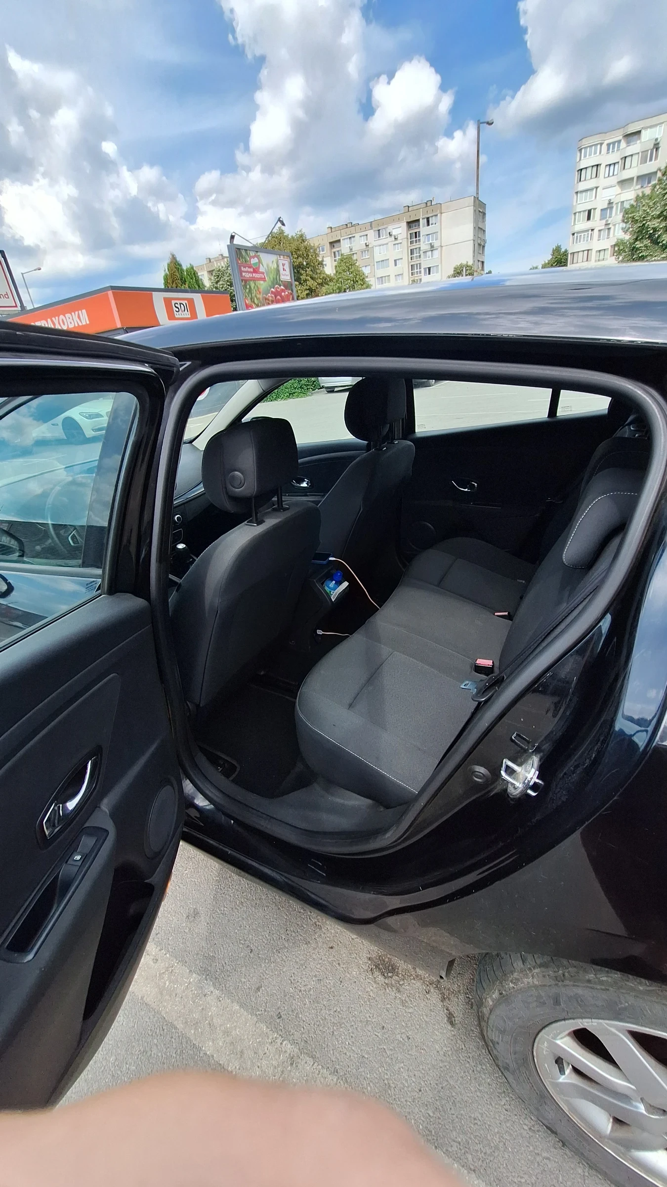 Renault Megane, снимка 9 - Автомобили и джипове - 54983675