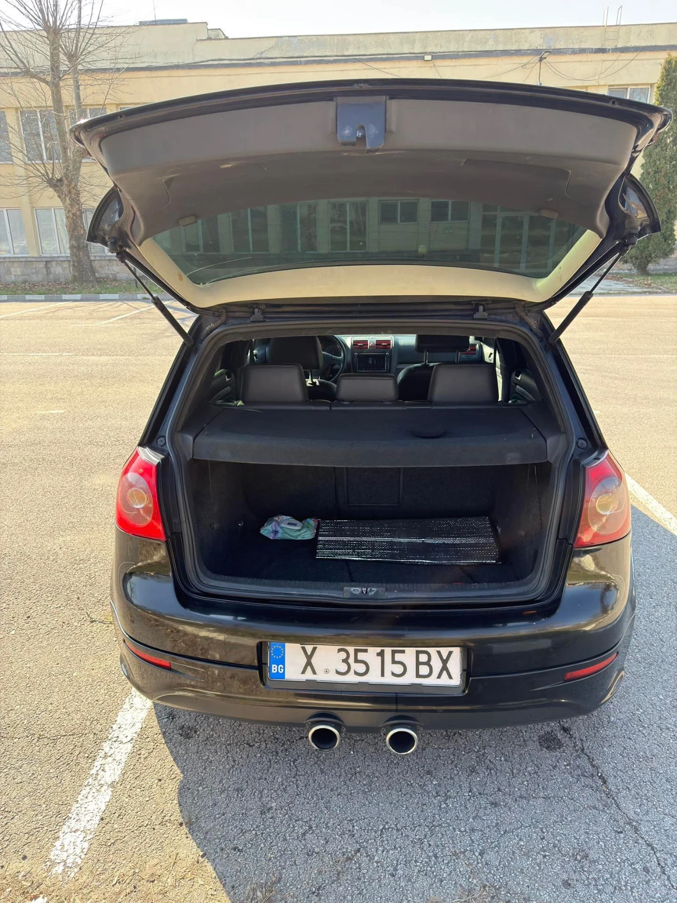 VW Golf 1.9 TDI, снимка 5 - Автомобили и джипове - 55059739
