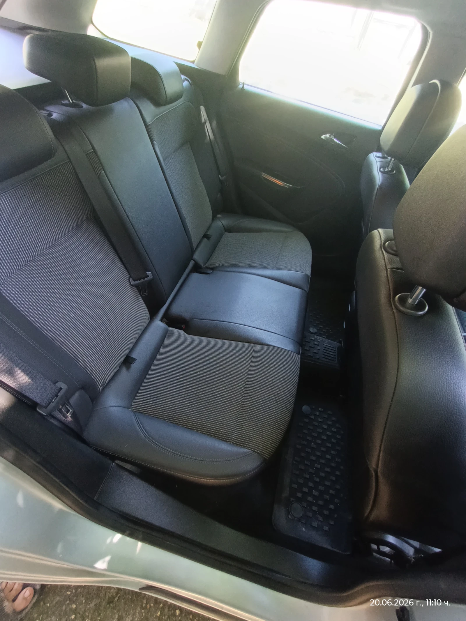 Opel Astra 1.7 cdti, снимка 8 - Автомобили и джипове - 55162642