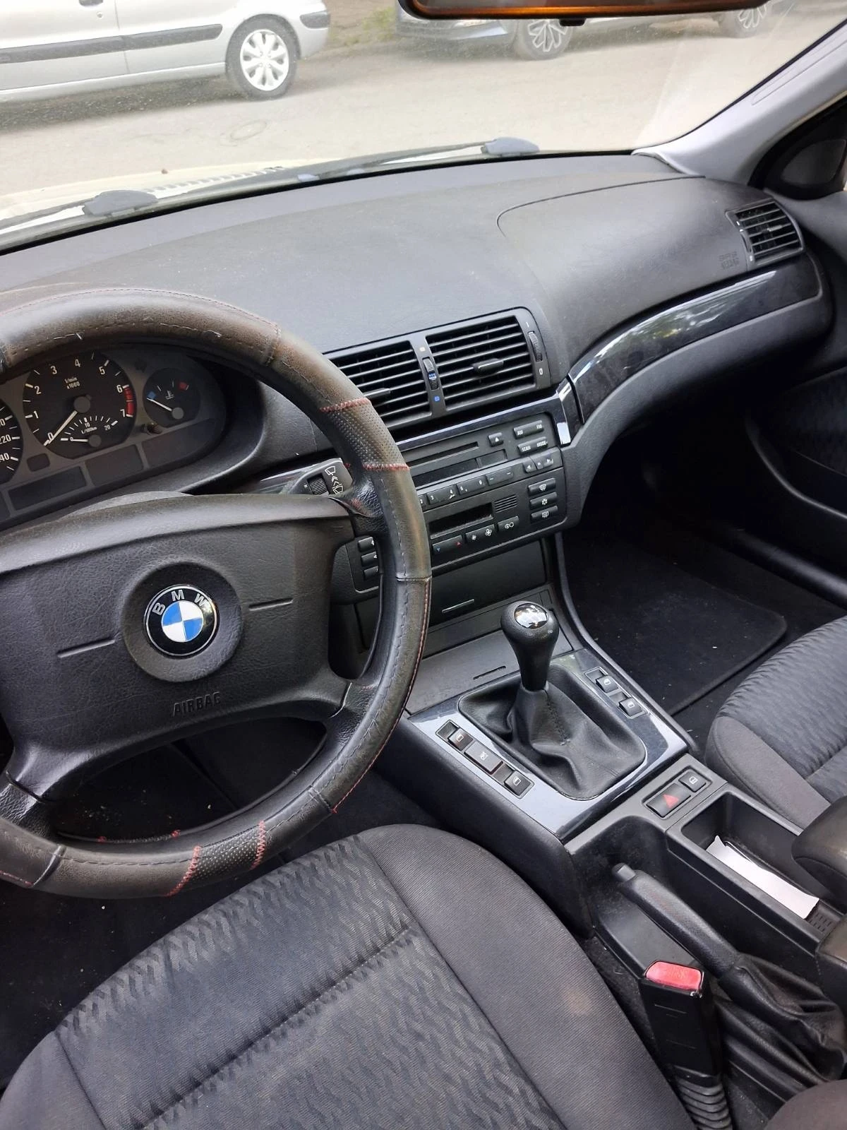 BMW 320, снимка 5 - Автомобили и джипове - 55385562
