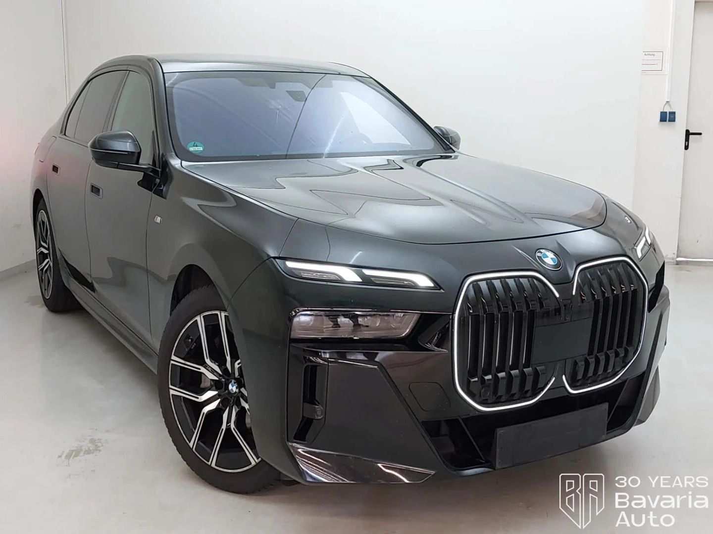 BMW 740 d xDrive M Sport Paket Sportautomatic, снимка 4 - Автомобили и джипове - 55364399