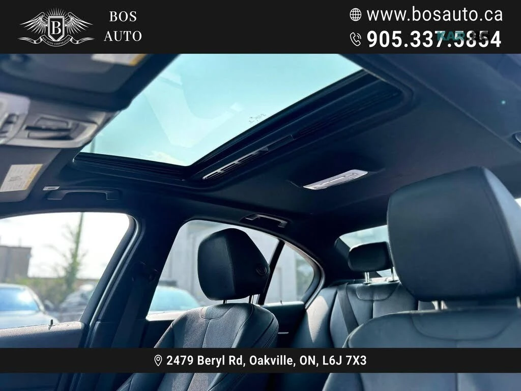 BMW 330 * M PACK* 360* Ambient Light* Head-up* ПОДГРЕВ* X-, снимка 12 - Автомобили и джипове - 55406420