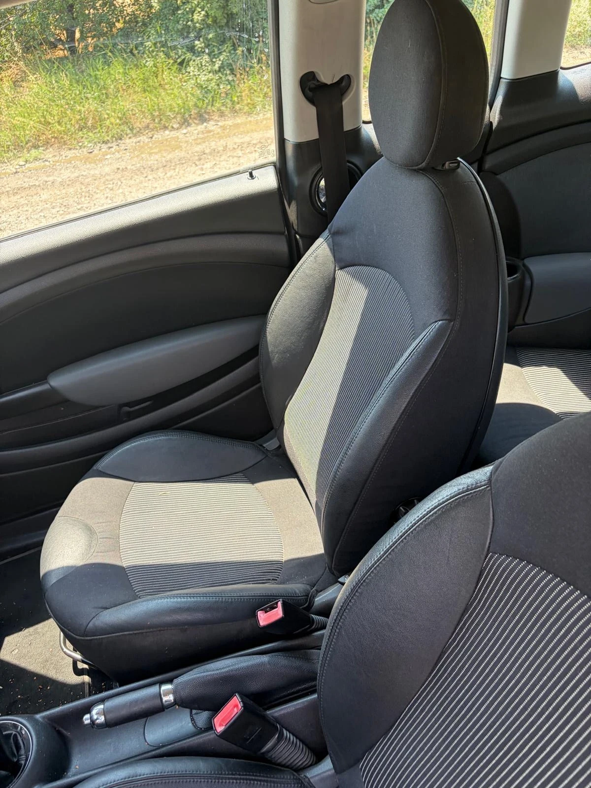 Mini Clubman 1.6 i, снимка 12 - Автомобили и джипове - 56018310