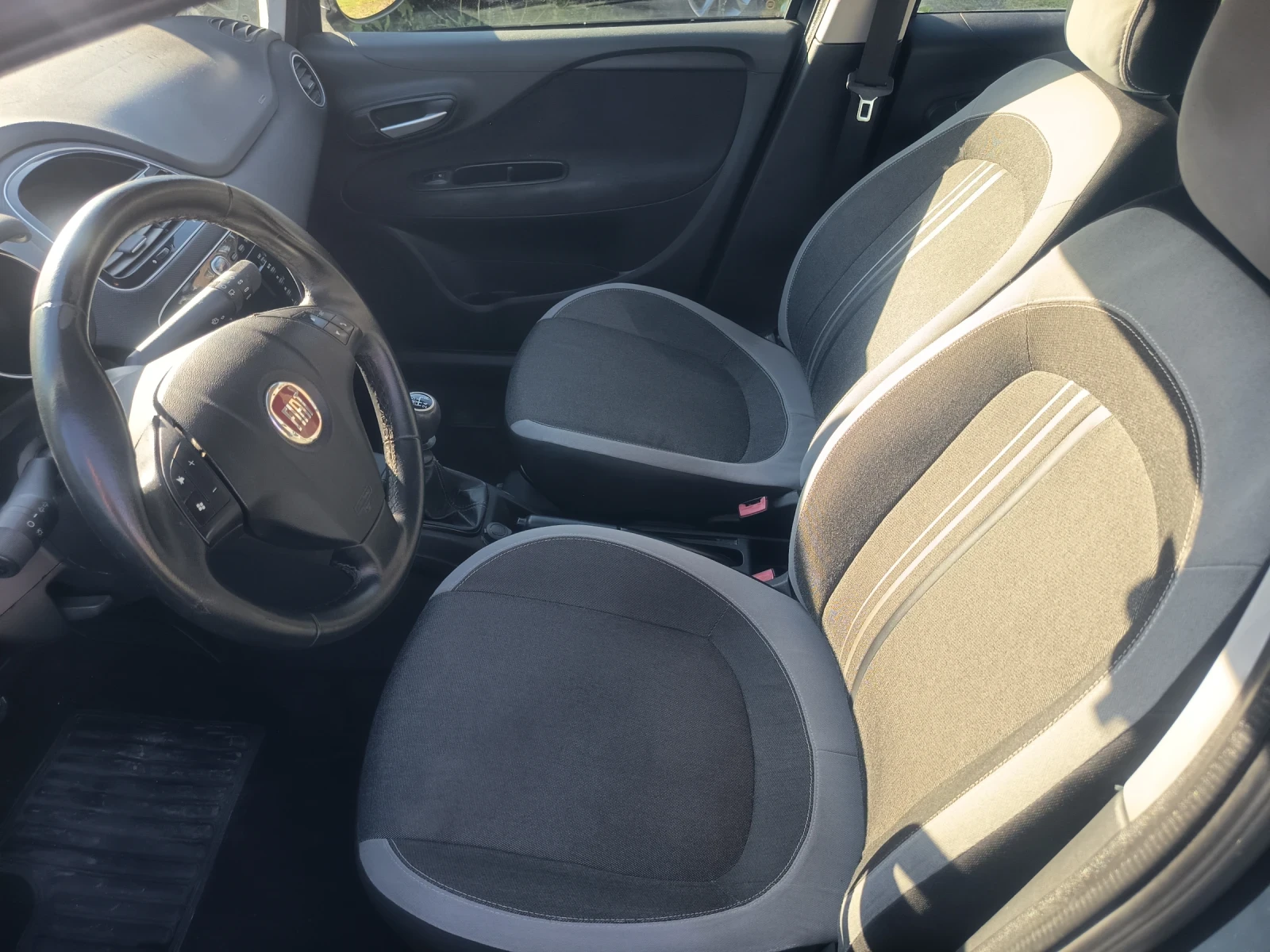 Fiat Punto 1.2, снимка 12 - Автомобили и джипове - 56074004