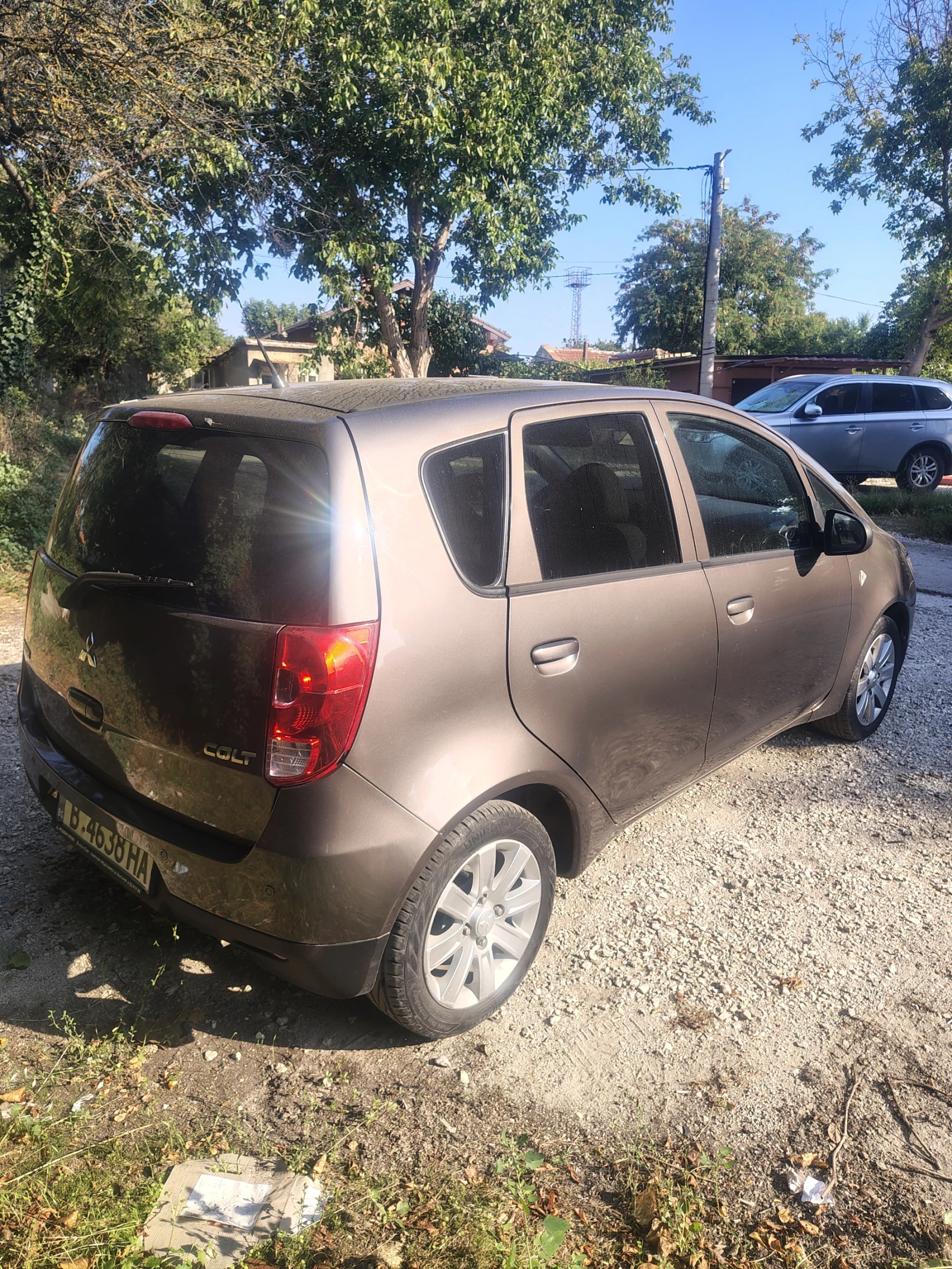 Mitsubishi Colt 1.3 бензин, снимка 4 - Автомобили и джипове - 56107427