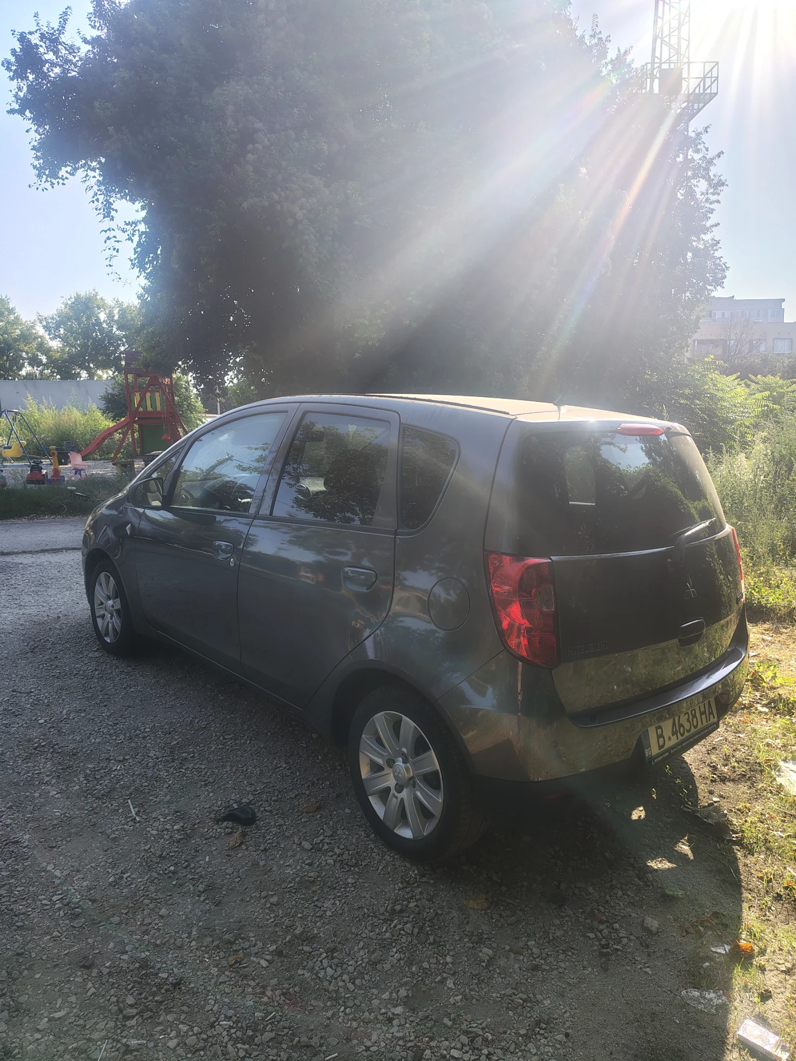 Mitsubishi Colt 1.3 бензин, снимка 6 - Автомобили и джипове - 56107427