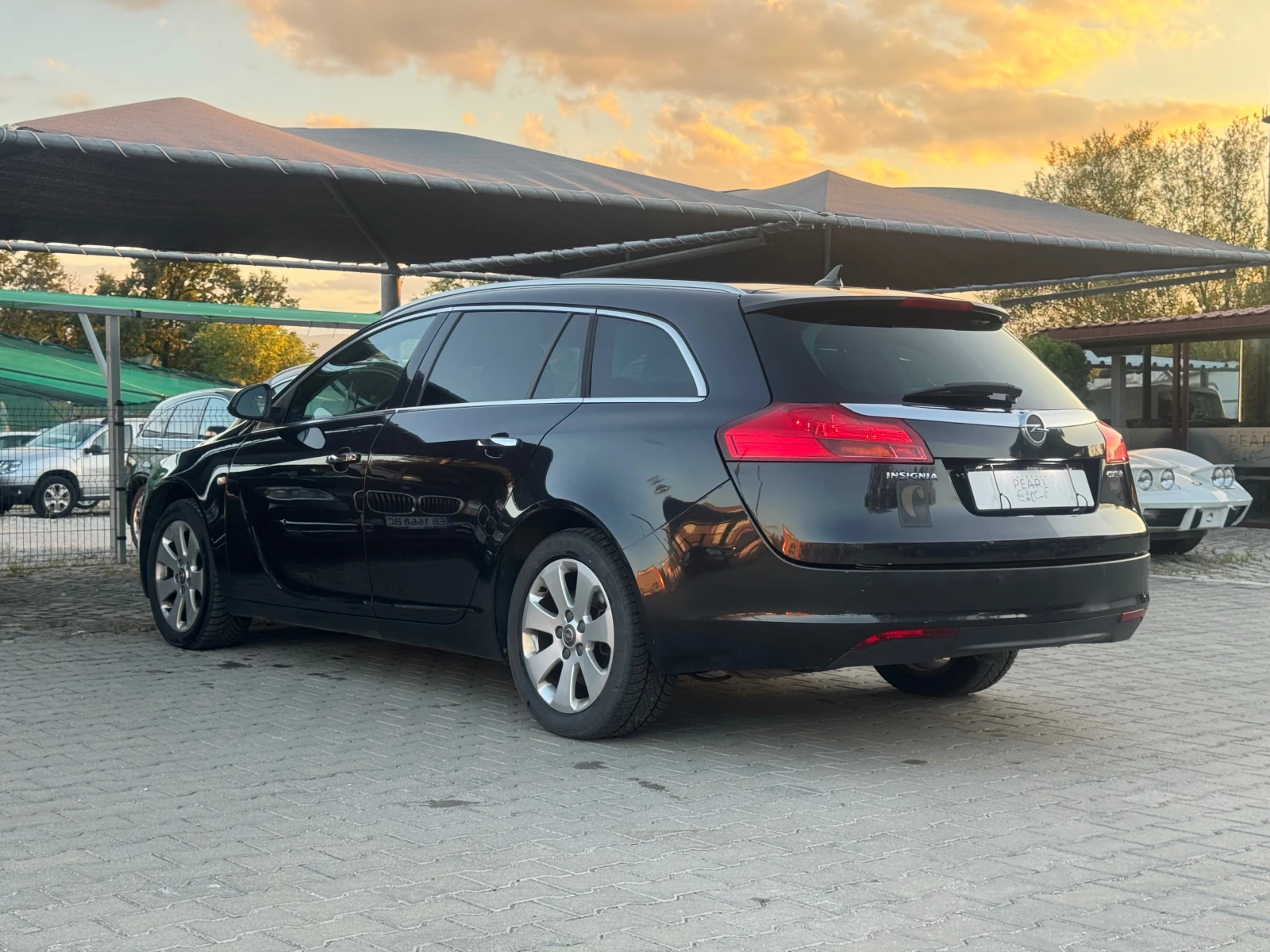 Opel Insignia, снимка 4 - Автомобили и джипове - 56132198
