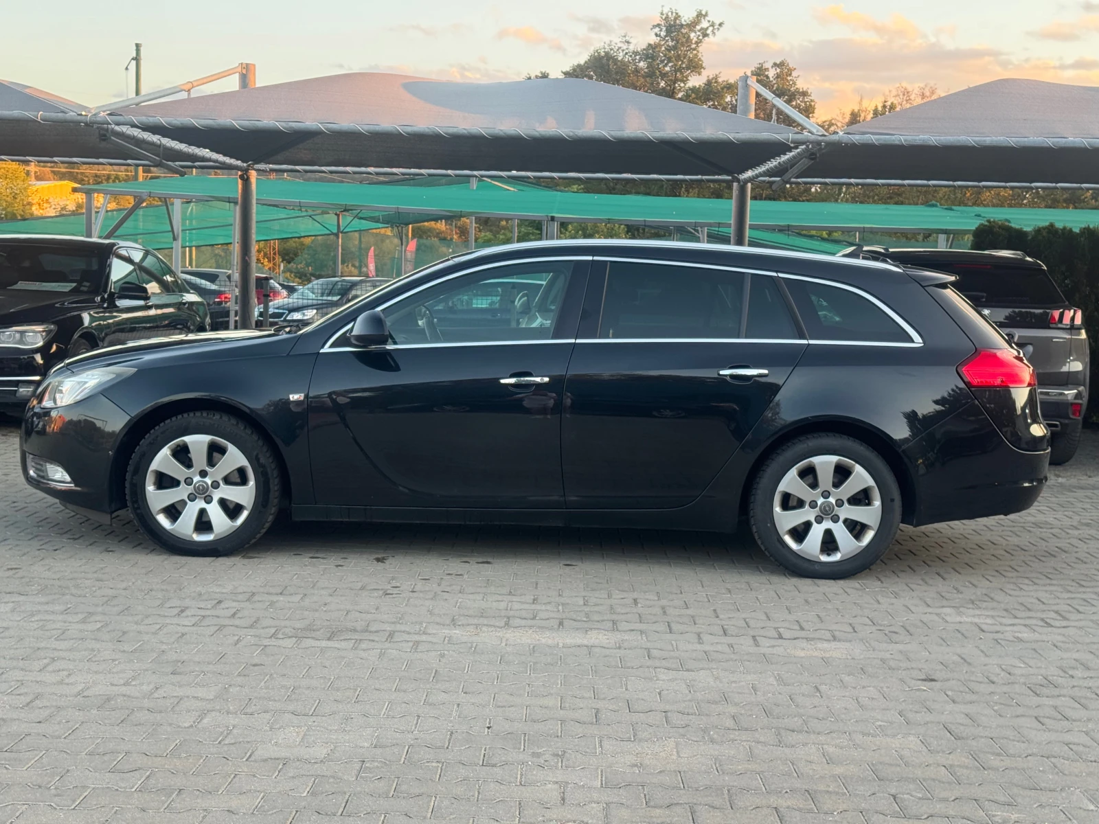 Opel Insignia, снимка 7 - Автомобили и джипове - 56132198