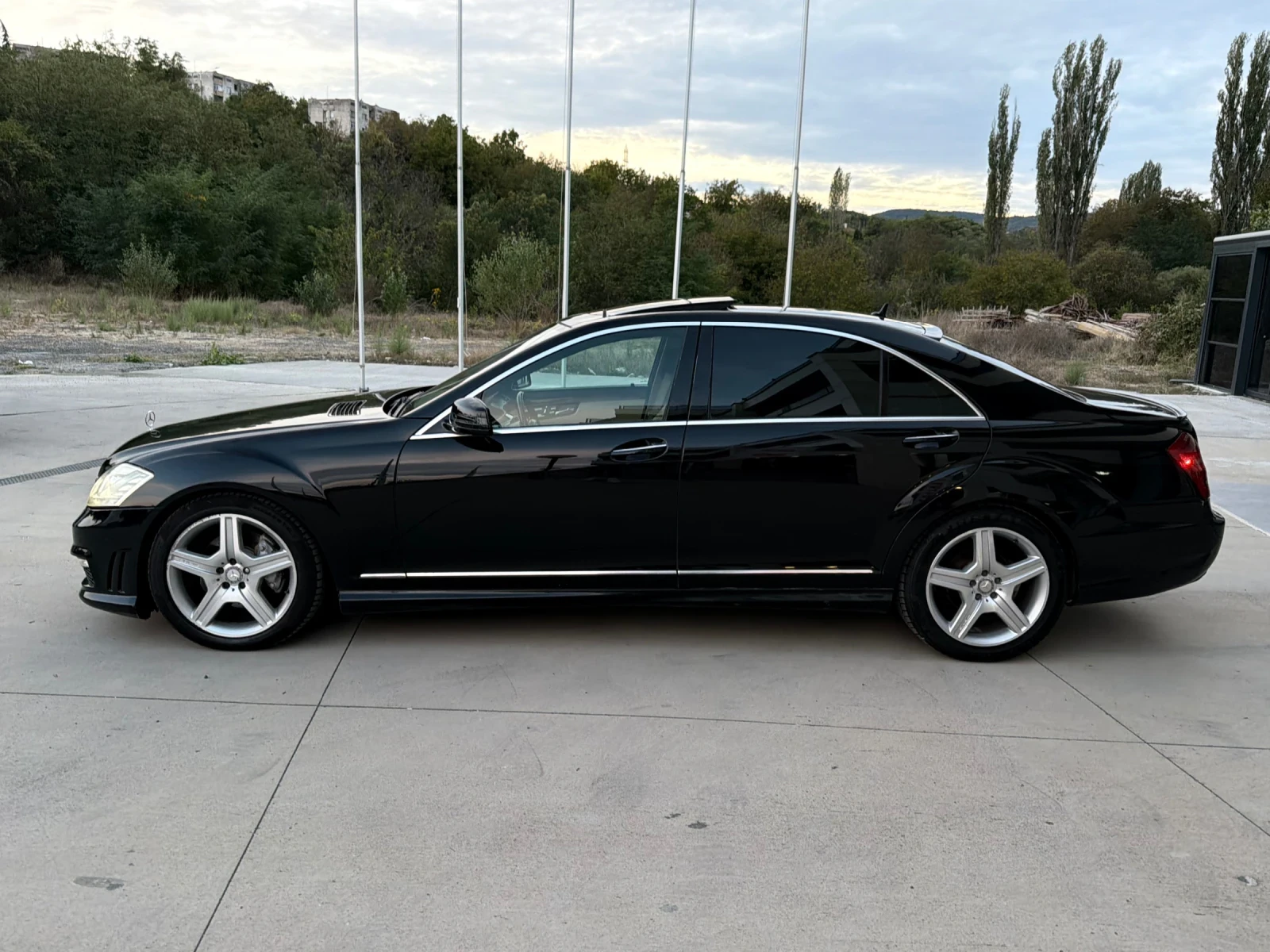 Mercedes-Benz S 320 AMG/Night Vision/Long/3xTV/PANORAMA, снимка 3 - Автомобили и джипове - 56226894