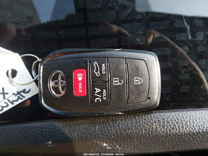 Toyota bZ4X Limited, снимка 11 - Автомобили и джипове - 56320196