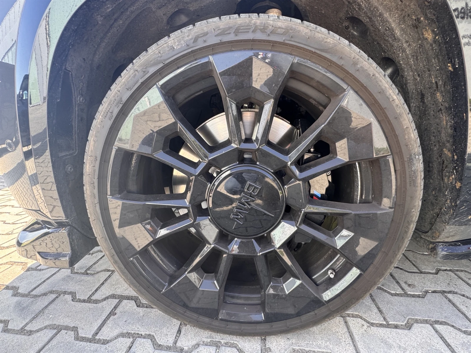 BMW XM, снимка 5 - Автомобили и джипове - 56353629
