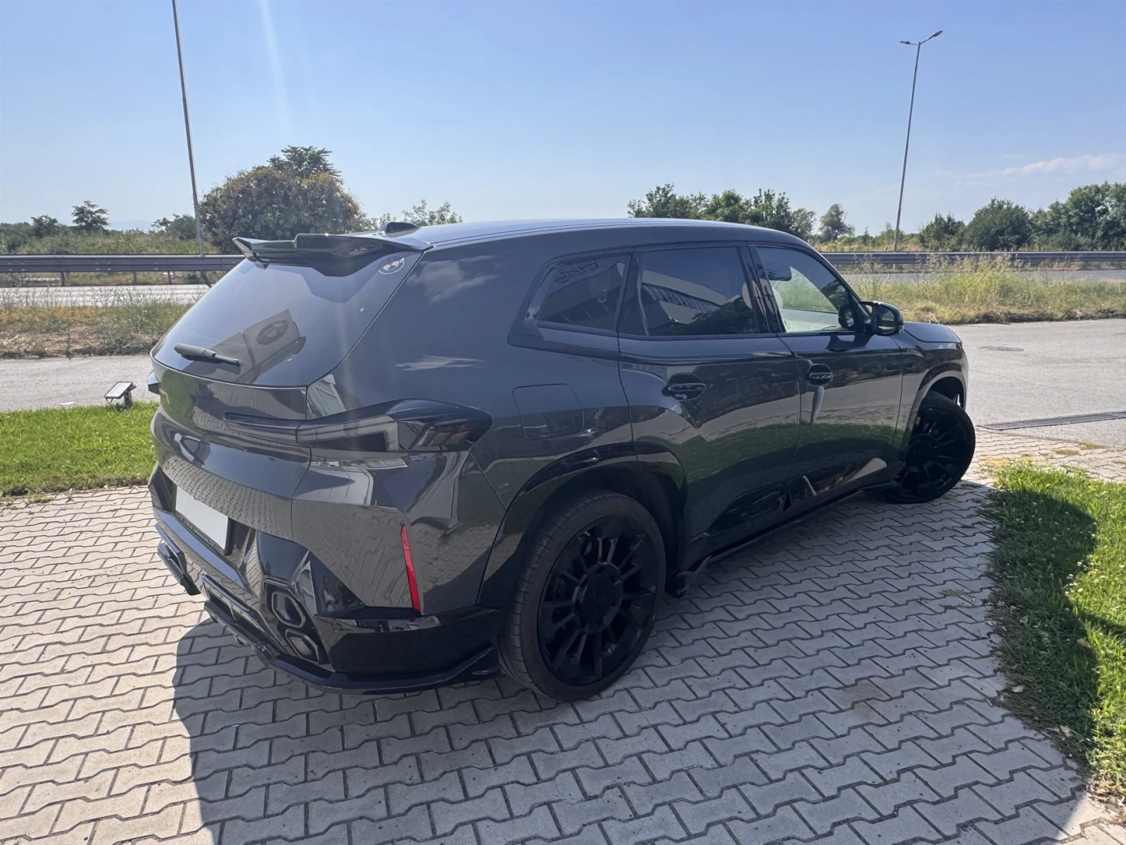 BMW XM, снимка 2 - Автомобили и джипове - 56353629