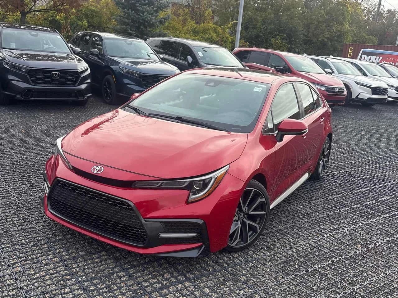 Toyota Corolla * SE CVT * CARFAX * ОПЦИЯ ЗА ФИНАНСИРАНЕ