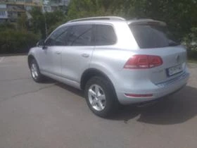 VW Touareg 3, 0TDI сервизни док.Намален от 40000лв, снимка 6
