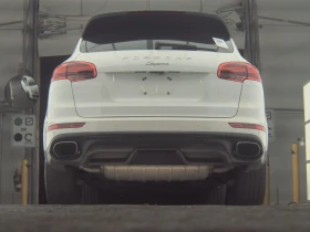 Porsche Cayenne * PLATINUM EDITION* PANO - 36599 лв. / 18712.77 € - 46538908 8