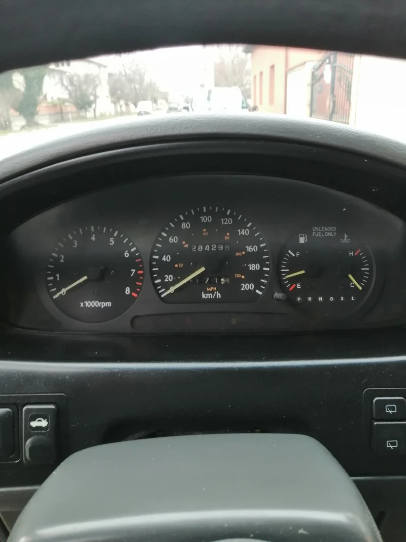 Kia Sportage 2.0, снимка 8 - Автомобили и джипове - 48246929