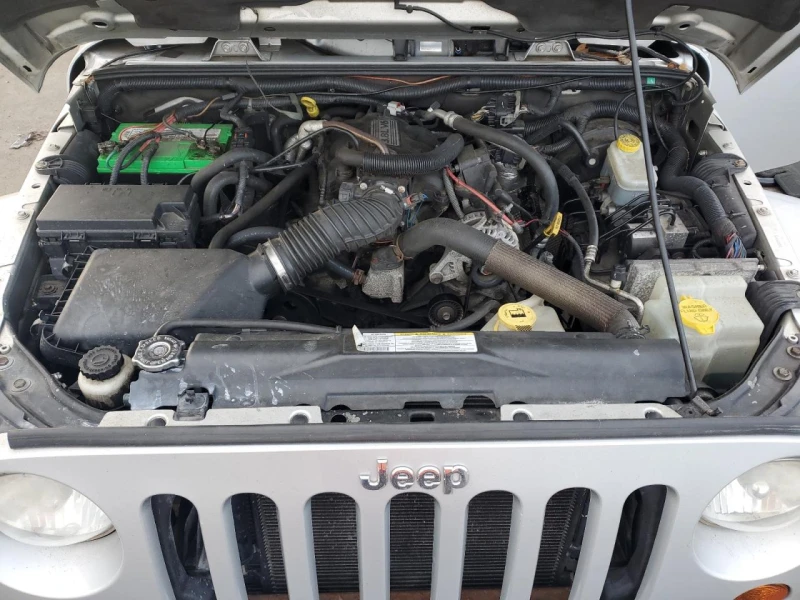 Jeep Wrangler UNLIMITED SAHARA, снимка 11 - Автомобили и джипове - 48740633