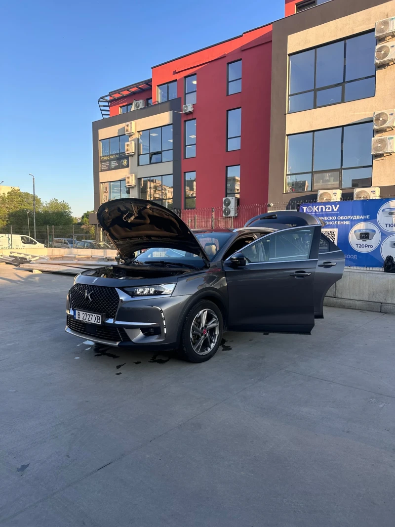 DS DS 7 Crossback E-tence 300HP, 4WD, кожа, панорама, перфектна!, снимка 2 - Автомобили и джипове - 52598068