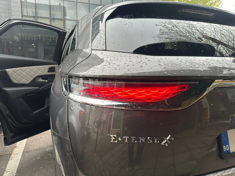 DS DS 7 Crossback E-tence 300HP, 4WD, кожа, панорама, перфектна!, снимка 11 - Автомобили и джипове - 52598068
