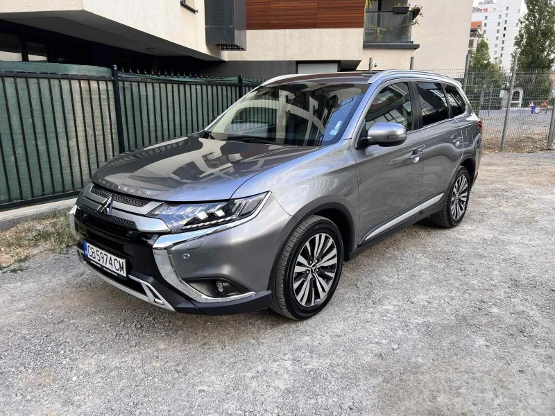 Mitsubishi Outlander, снимка 2 - Автомобили и джипове - 52635755