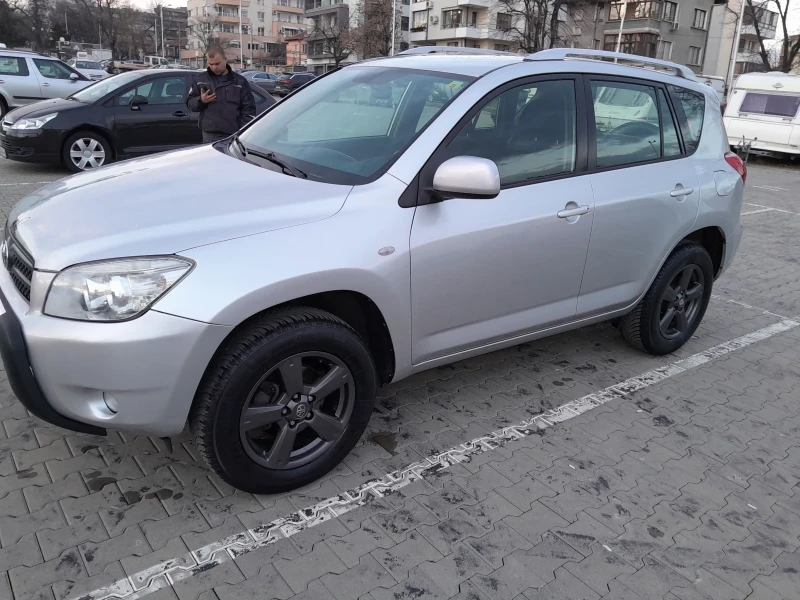 Toyota Rav4 D4D 2.2 136, снимка 2 - Автомобили и джипове - 53540646
