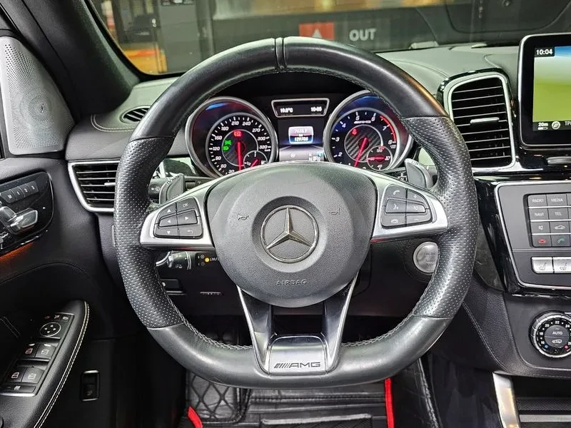 Mercedes-Benz GLE AMG 4MATIC, снимка 13 - Автомобили и джипове - 55562870