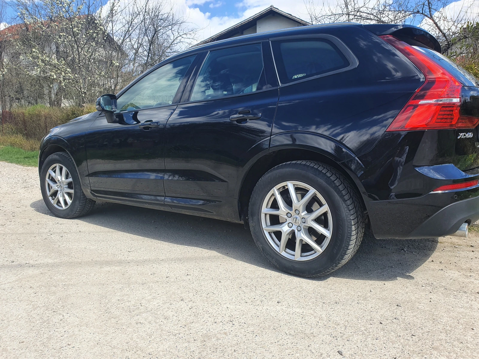 Volvo XC60 D4 - изображение 6