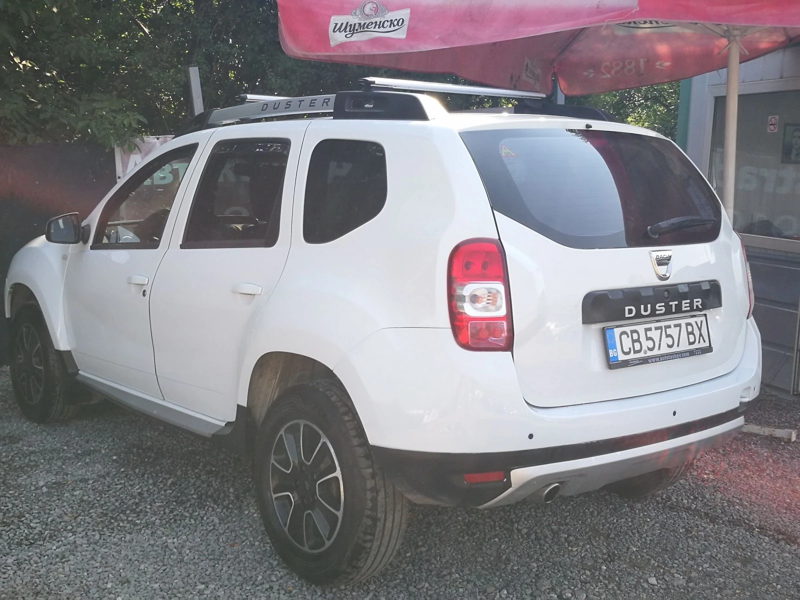 Dacia Duster 1.6i 4x4 LPG - изображение 4